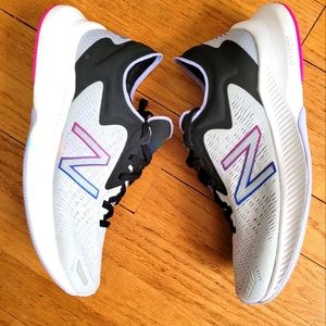 [SOLD] NEW New Balance Pesu Running Shoes